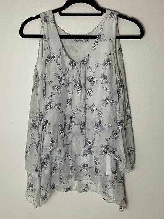 Elena Baldi Tops - Elena Baldi Gray Floral Tiered Silk Sleeveless Top Feminine Flowy Romantic